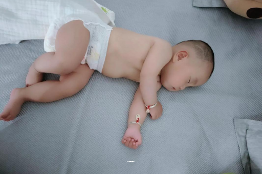 廊坊3个月宝宝怎么抱